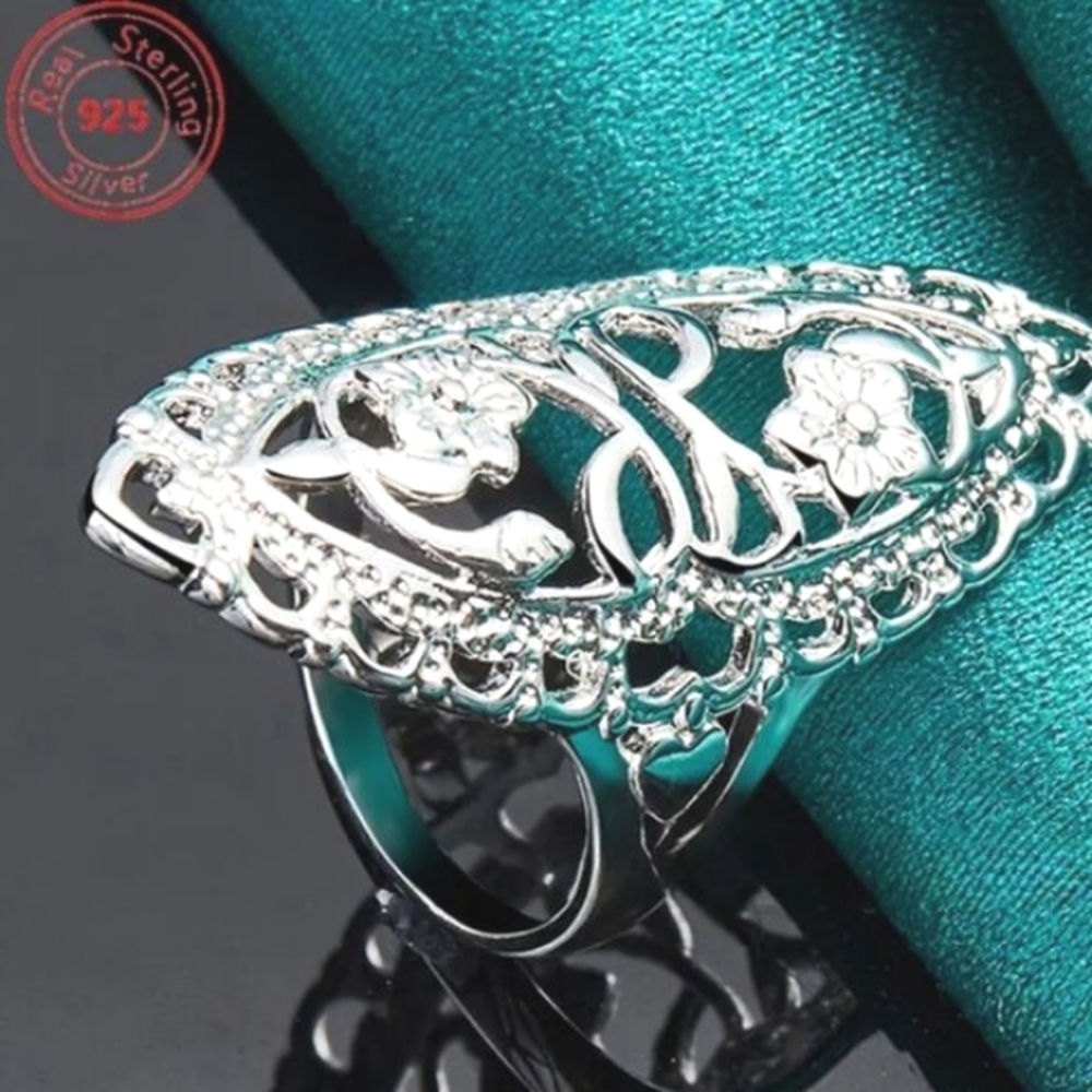 Ladies Oversized Elegant Sterling Silver Floral Ring Sz 10
